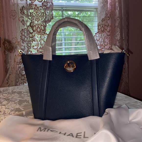 MICHAEL KORS HADLEIGH SM LEATHER TOTE CROSSBODY WITH DUST BAG NWT - Picture 3 of 15